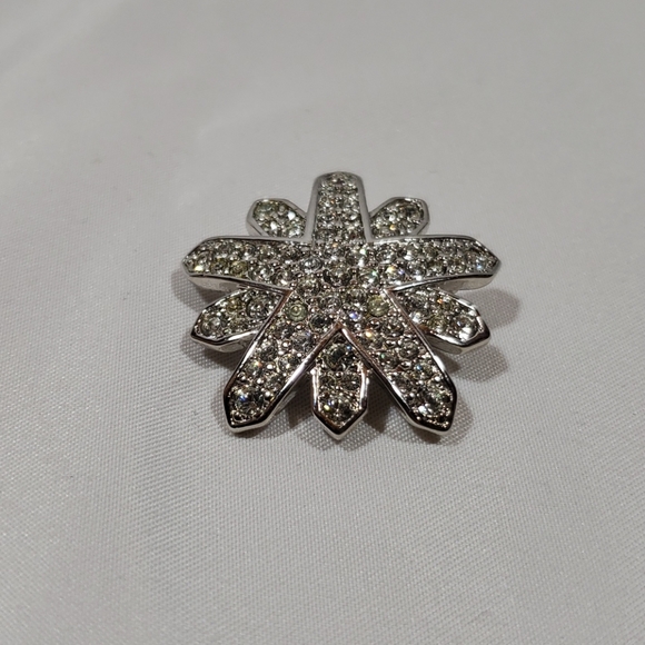 Swarovski Jewelry - Vintage Swarovski Star Brooch